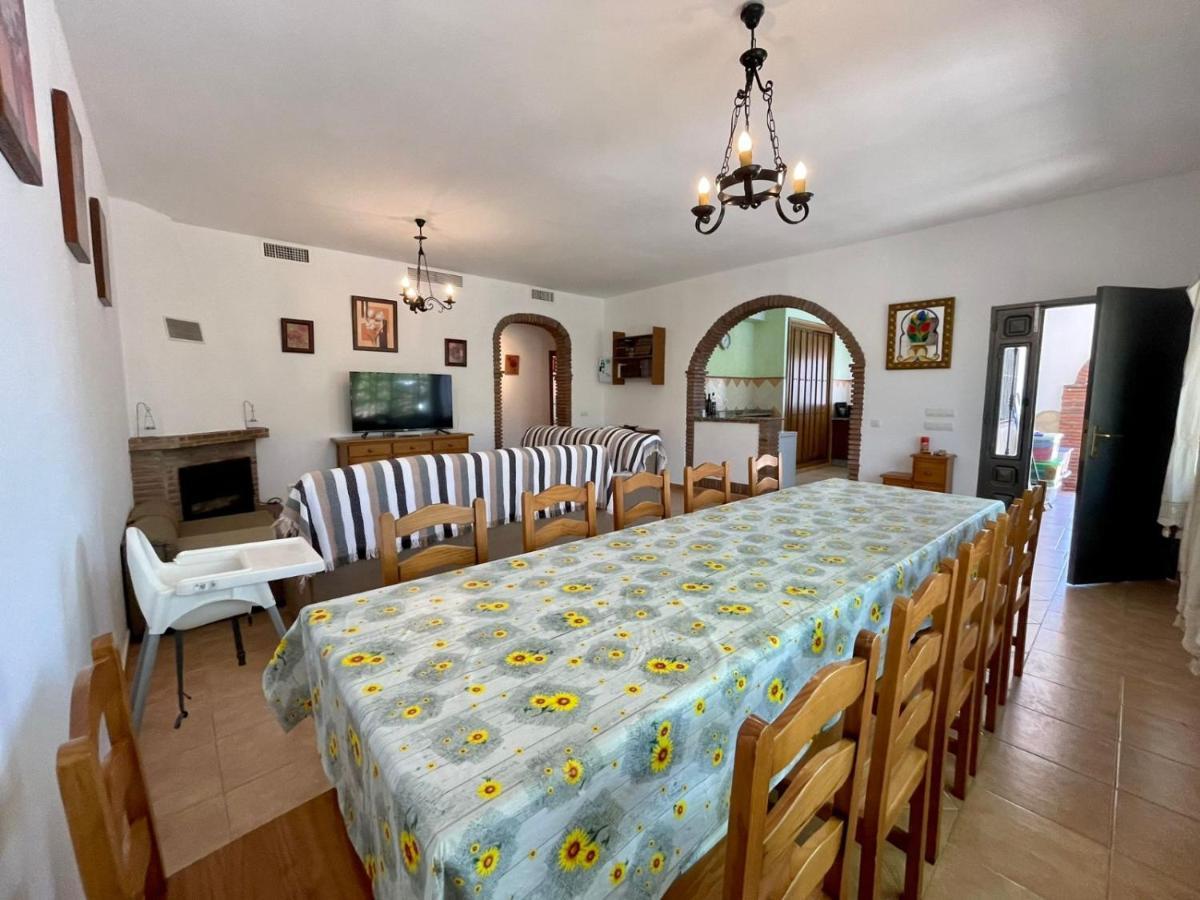 Finca El Almendro Малага Екстериор снимка